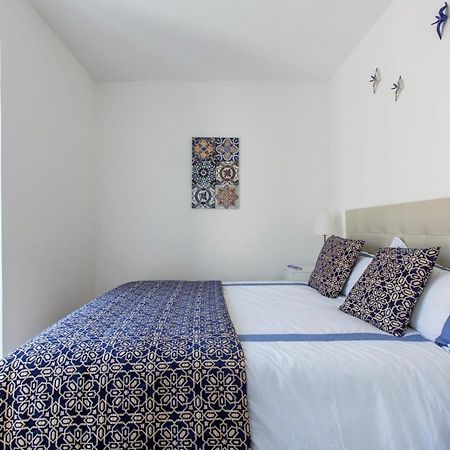 Amazing Downtown Apt With Small Balcony With View Over The Castle Lisboa Eksteriør billede