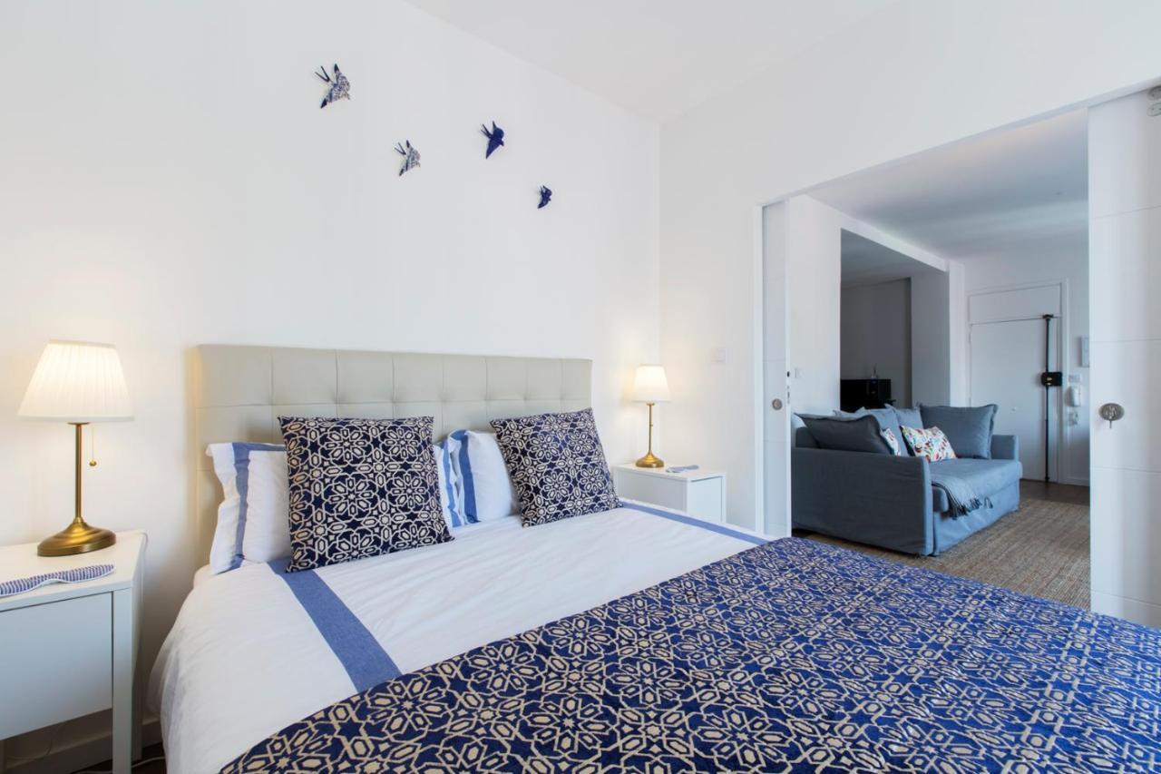 Amazing Downtown Apt With Small Balcony With View Over The Castle Lisboa Eksteriør billede