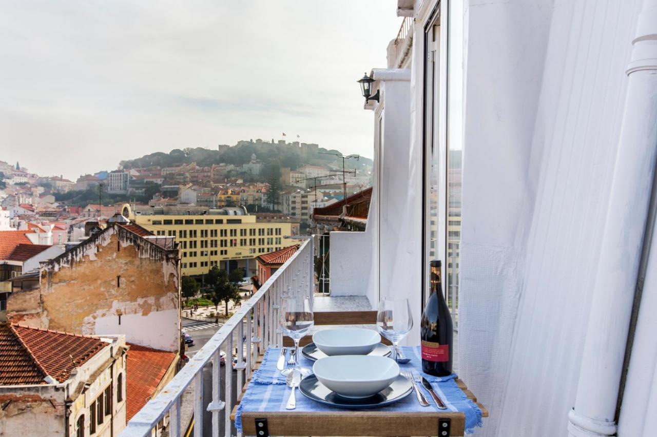 Amazing Downtown Apt With Small Balcony With View Over The Castle Lisboa Eksteriør billede